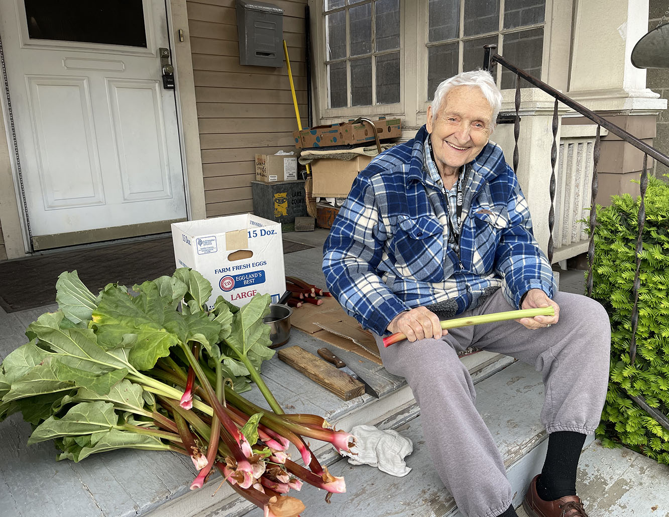 Falconer native, World War II vet savors 99th birthday News, Sports
